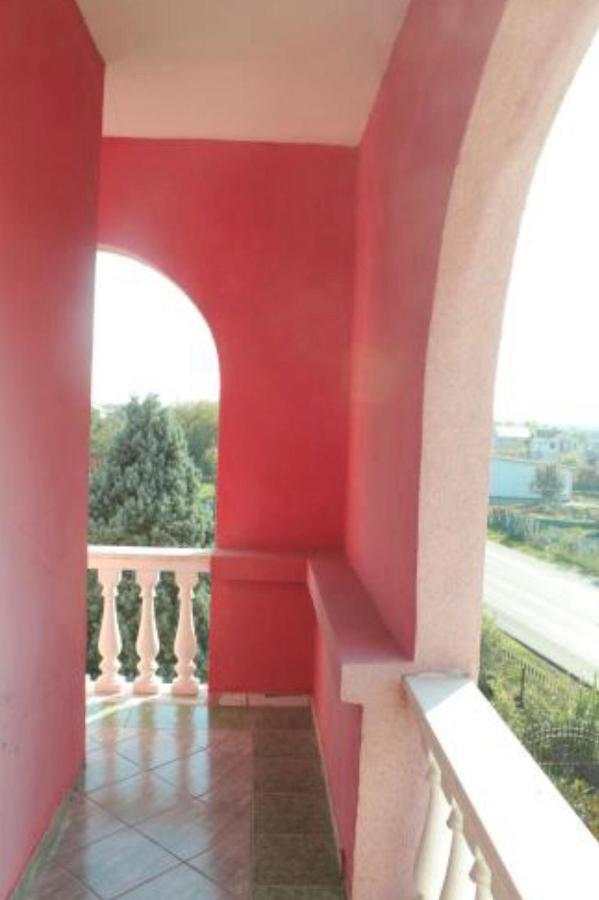 Hotel Meteor Shkoder Exterior photo