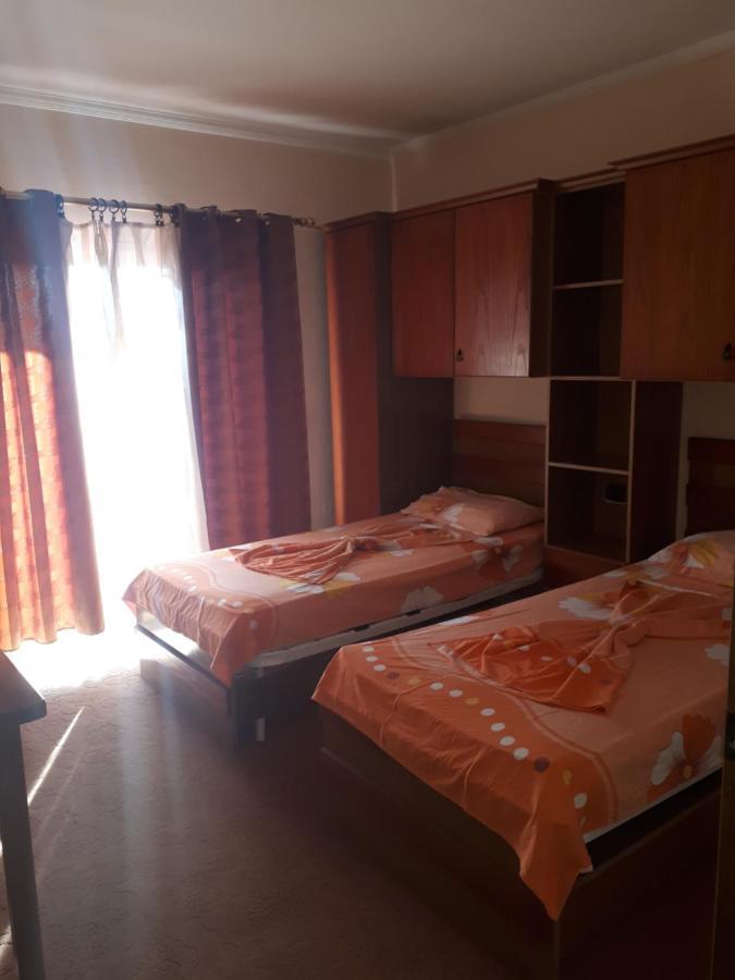 Hotel Meteor Shkoder Exterior photo